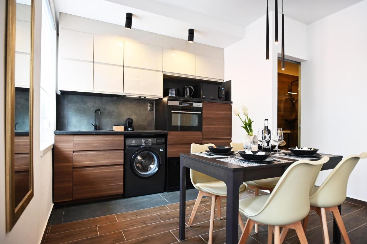 Zora Apartman Eger Exteriör bild